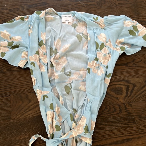 Privacy Please Floral Wrap Dress - Picture 3 of 6